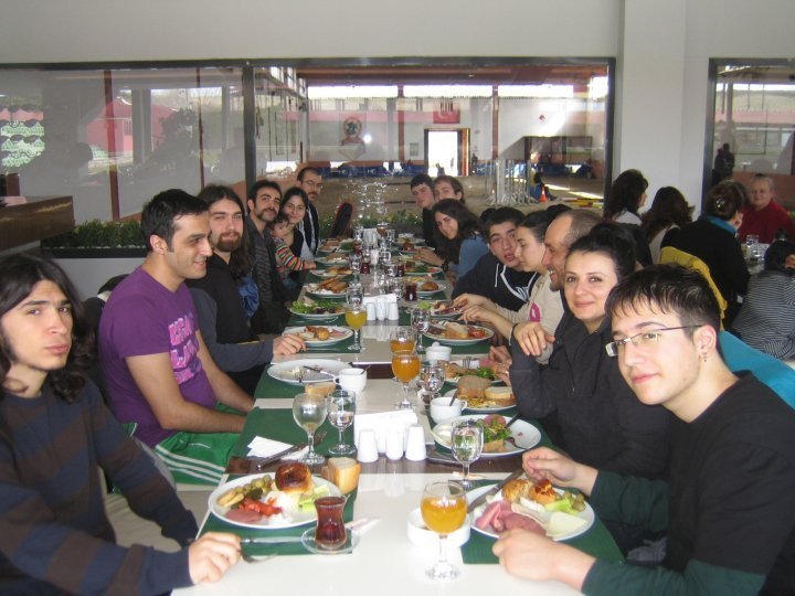 At çiftliğinde tarihi okçuluk ve binicilik eğitiminden bir kare